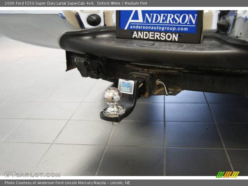 Oxford White / Medium Flint 2006 Ford F250 Super Duty Lariat SuperCab 4x4