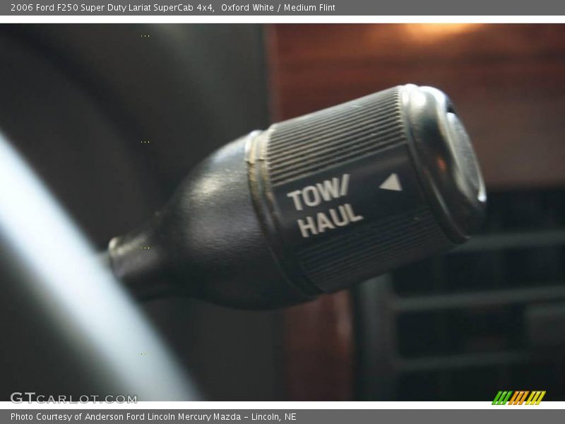 Oxford White / Medium Flint 2006 Ford F250 Super Duty Lariat SuperCab 4x4
