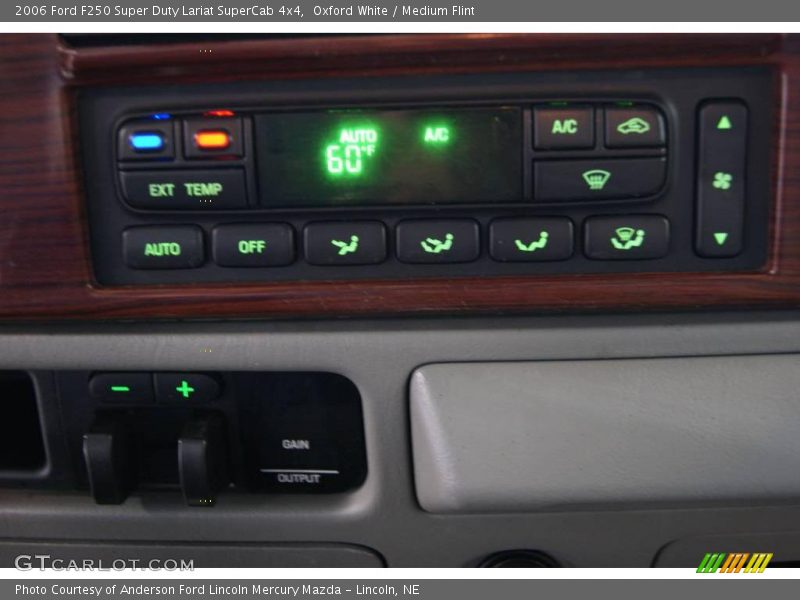 Oxford White / Medium Flint 2006 Ford F250 Super Duty Lariat SuperCab 4x4