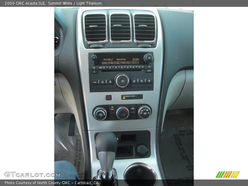Summit White / Light Titanium 2009 GMC Acadia SLE