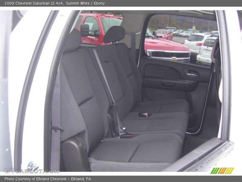 Summit White / Ebony 2009 Chevrolet Suburban LS 4x4