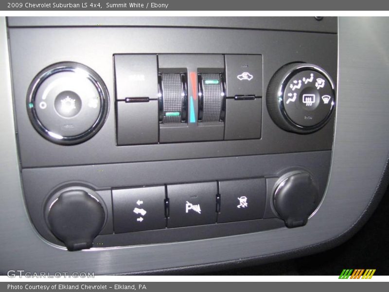 Summit White / Ebony 2009 Chevrolet Suburban LS 4x4