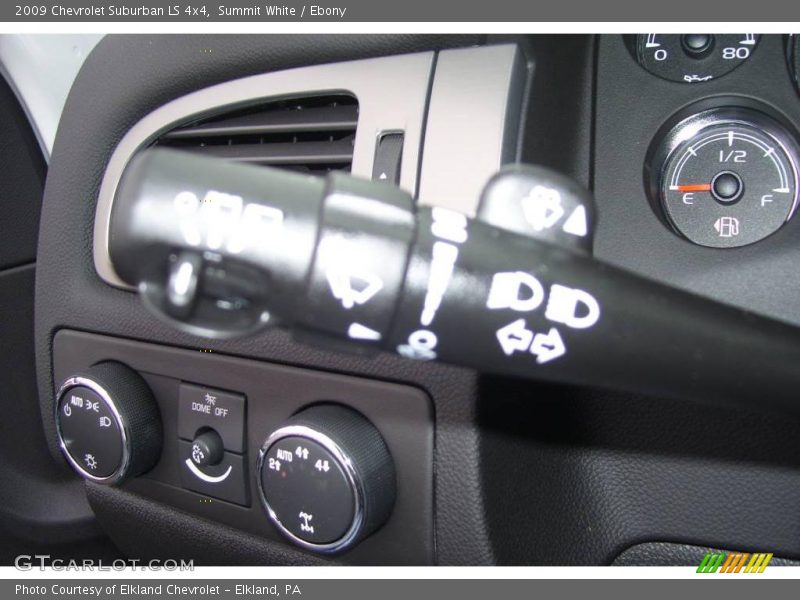 Summit White / Ebony 2009 Chevrolet Suburban LS 4x4