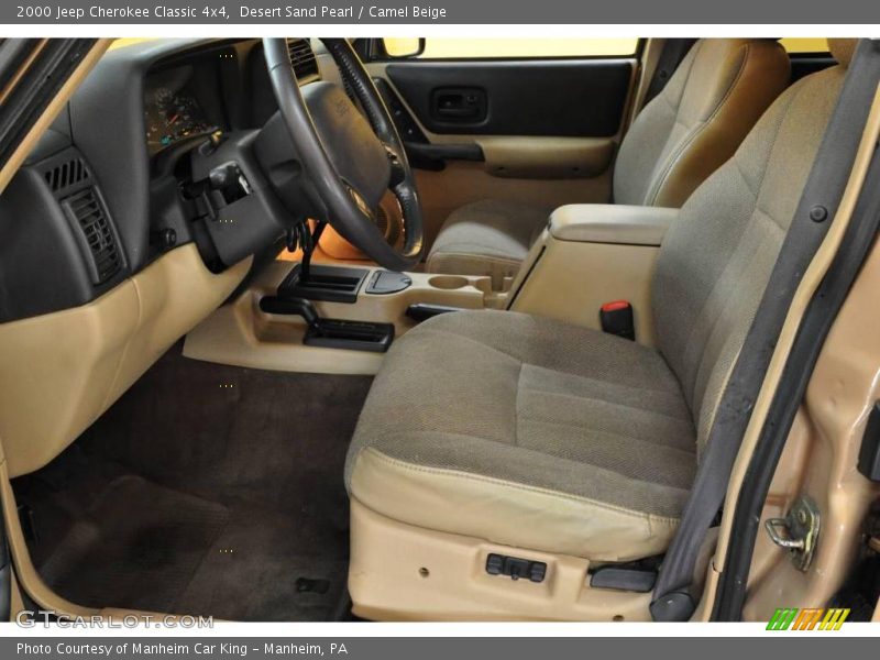 Desert Sand Pearl / Camel Beige 2000 Jeep Cherokee Classic 4x4