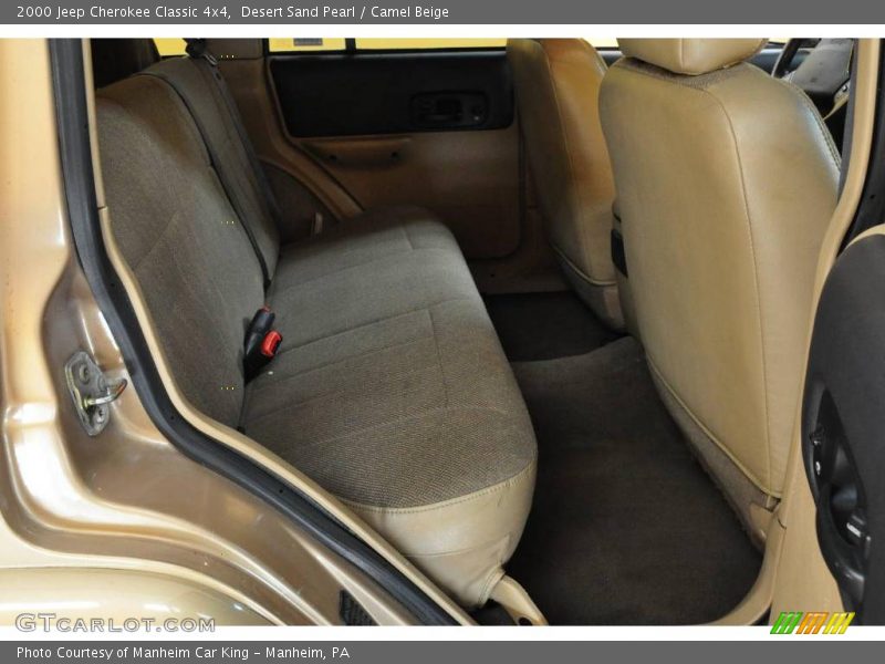 Desert Sand Pearl / Camel Beige 2000 Jeep Cherokee Classic 4x4