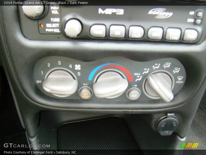 Black / Dark Pewter 2004 Pontiac Grand Am GT Sedan
