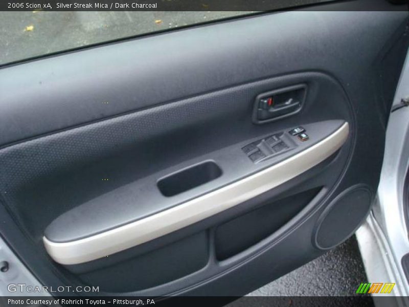 Silver Streak Mica / Dark Charcoal 2006 Scion xA