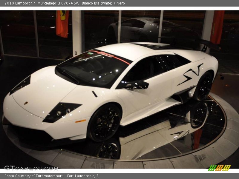 Bianco Isis (White) / Nero 2010 Lamborghini Murcielago LP670-4 SV