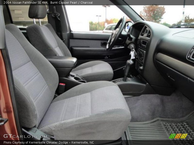 Burnt Copper Pearl / Charcoal 2004 Nissan Pathfinder SE 4x4