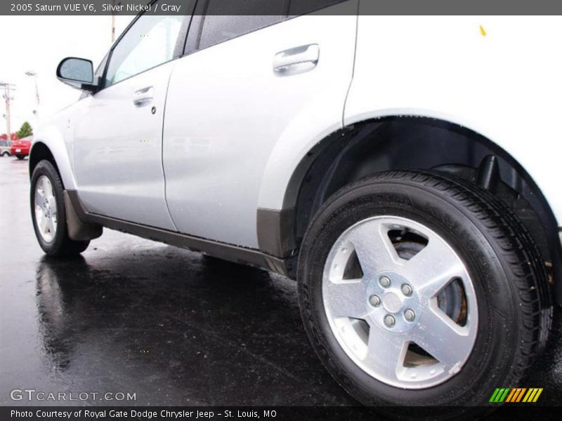 Silver Nickel / Gray 2005 Saturn VUE V6