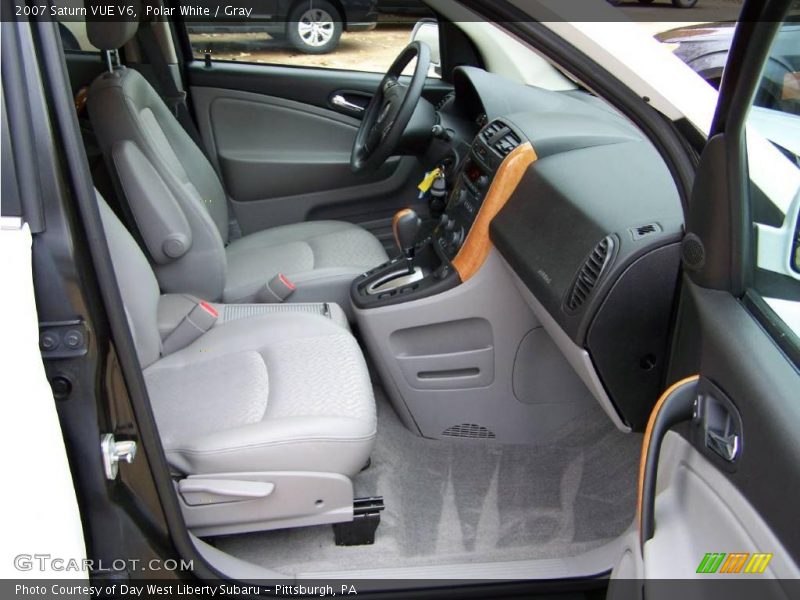 Polar White / Gray 2007 Saturn VUE V6