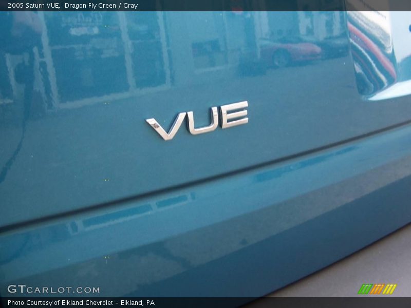 Dragon Fly Green / Gray 2005 Saturn VUE