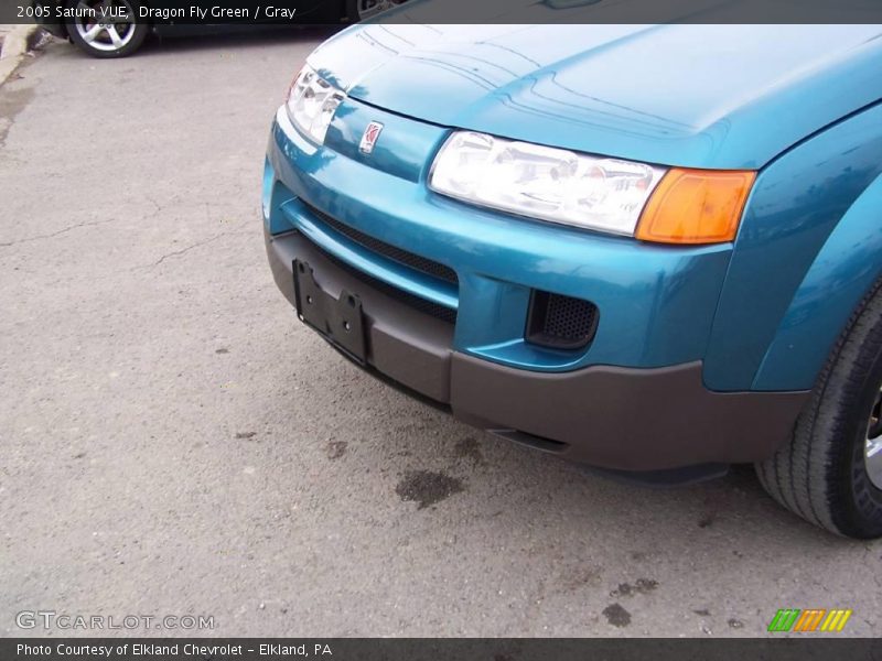 Dragon Fly Green / Gray 2005 Saturn VUE