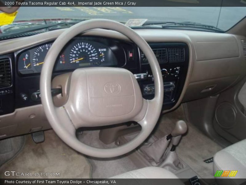 Imperial Jade Green Mica / Gray 2000 Toyota Tacoma Regular Cab 4x4