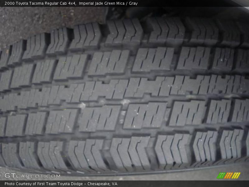 Imperial Jade Green Mica / Gray 2000 Toyota Tacoma Regular Cab 4x4