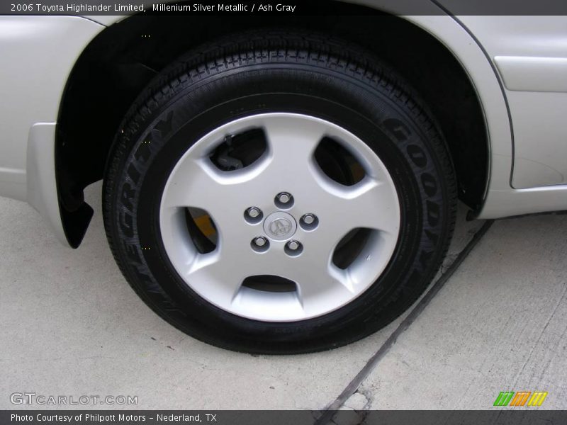 Millenium Silver Metallic / Ash Gray 2006 Toyota Highlander Limited