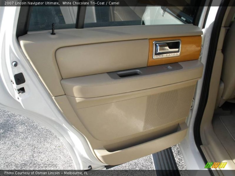 White Chocolate Tri-Coat / Camel 2007 Lincoln Navigator Ultimate