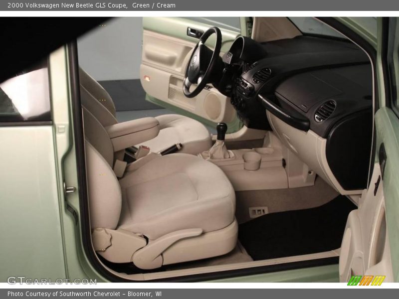 Green / Cream 2000 Volkswagen New Beetle GLS Coupe