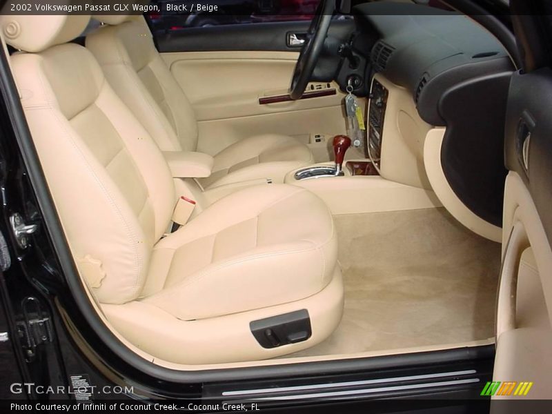 Black / Beige 2002 Volkswagen Passat GLX Wagon
