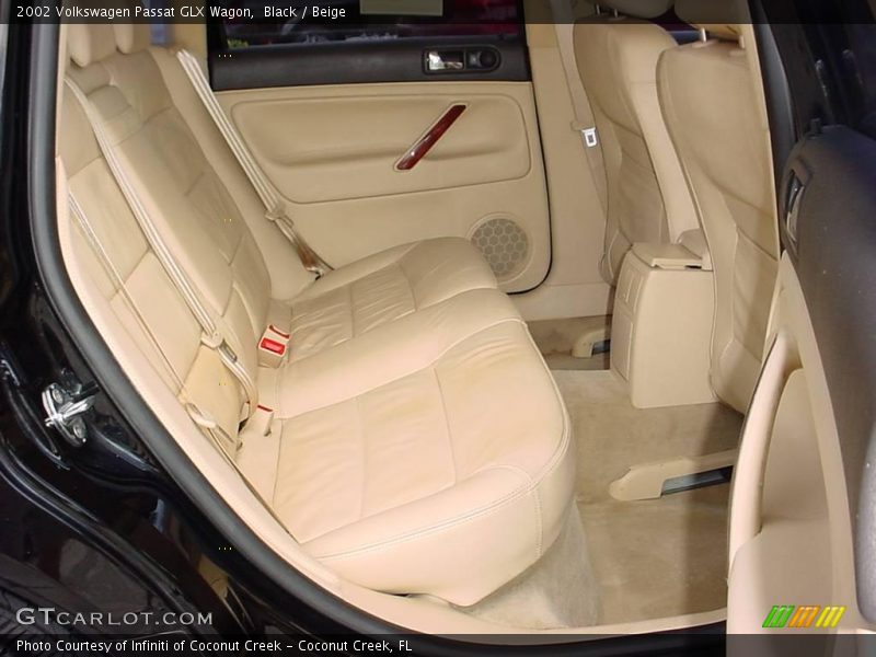 Black / Beige 2002 Volkswagen Passat GLX Wagon