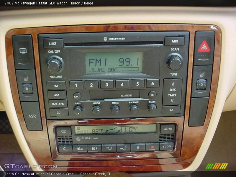 Black / Beige 2002 Volkswagen Passat GLX Wagon