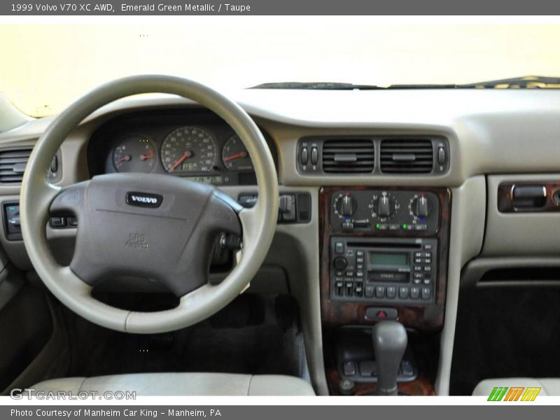 Emerald Green Metallic / Taupe 1999 Volvo V70 XC AWD