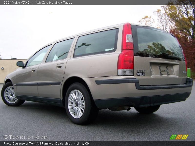 Ash Gold Metallic / Taupe 2004 Volvo V70 2.4