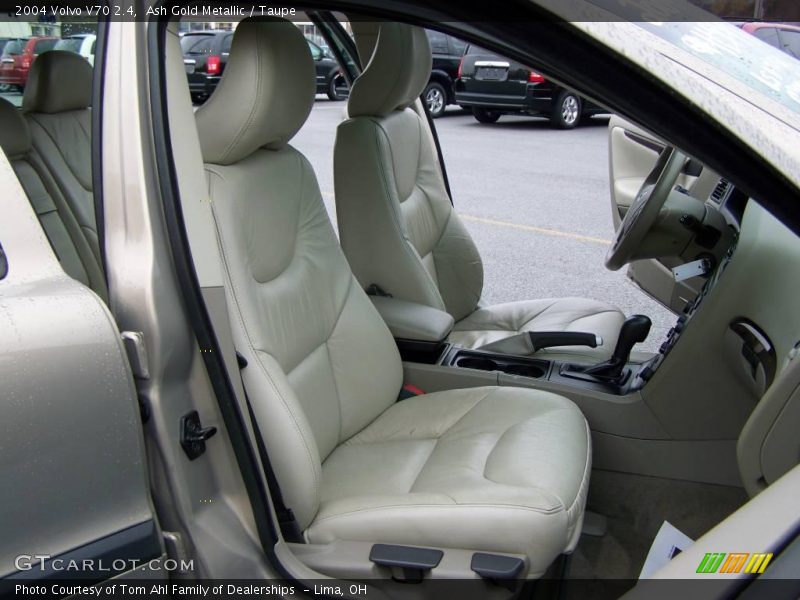 Ash Gold Metallic / Taupe 2004 Volvo V70 2.4