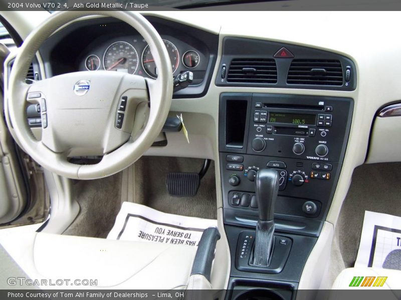 Ash Gold Metallic / Taupe 2004 Volvo V70 2.4