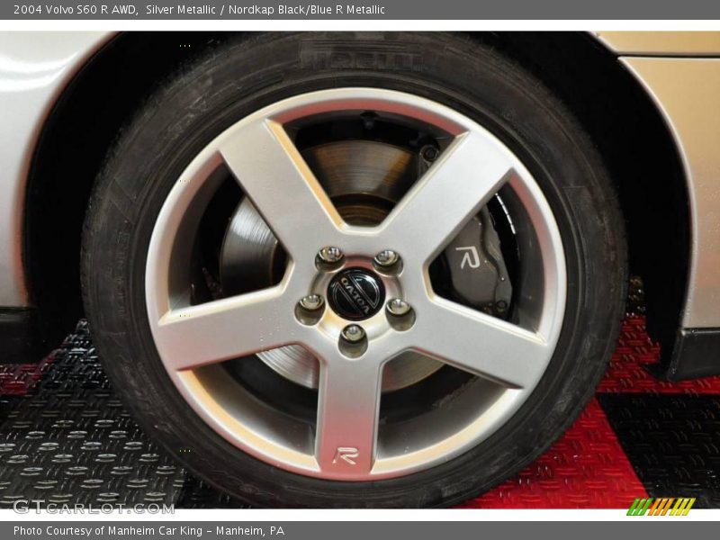 Silver Metallic / Nordkap Black/Blue R Metallic 2004 Volvo S60 R AWD