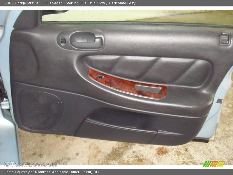 Sterling Blue Satin Glow / Dark Slate Gray 2002 Dodge Stratus SE Plus Sedan