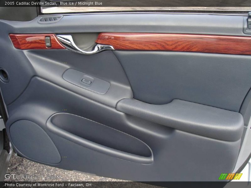 Blue Ice / Midnight Blue 2005 Cadillac DeVille Sedan