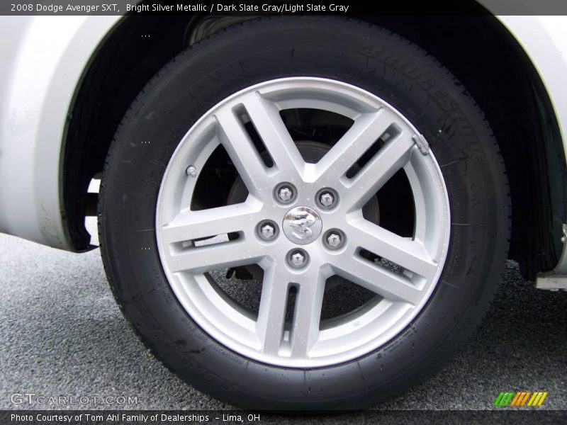 Bright Silver Metallic / Dark Slate Gray/Light Slate Gray 2008 Dodge Avenger SXT