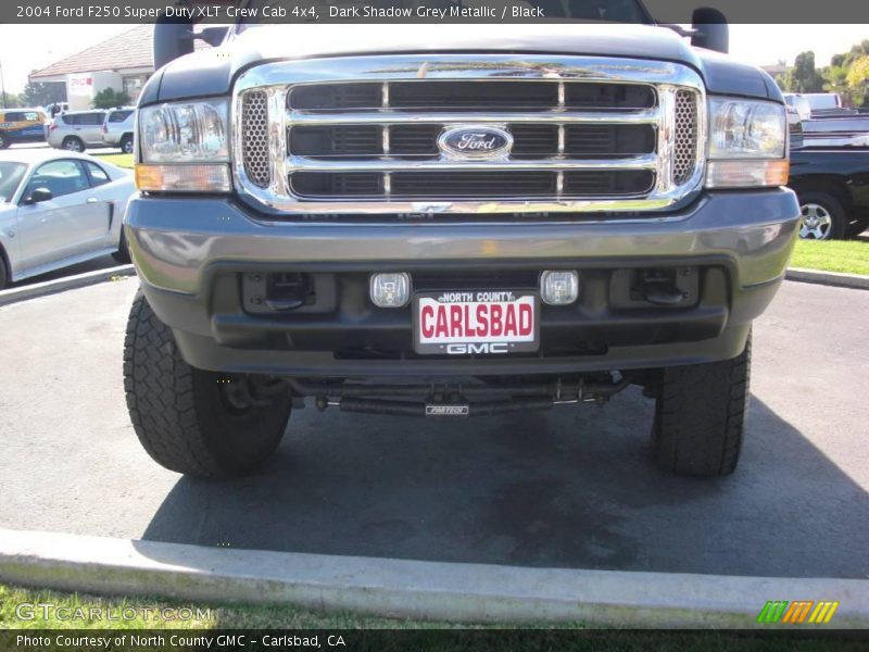 Dark Shadow Grey Metallic / Black 2004 Ford F250 Super Duty XLT Crew Cab 4x4