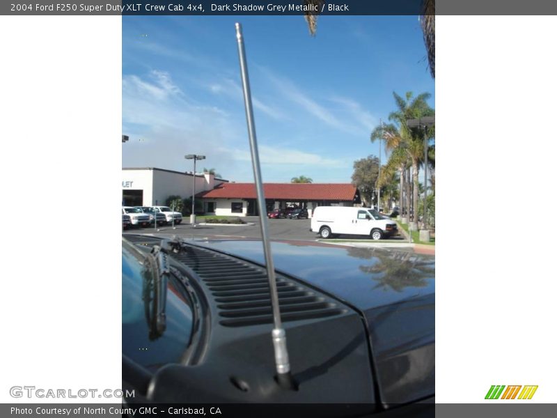 Dark Shadow Grey Metallic / Black 2004 Ford F250 Super Duty XLT Crew Cab 4x4