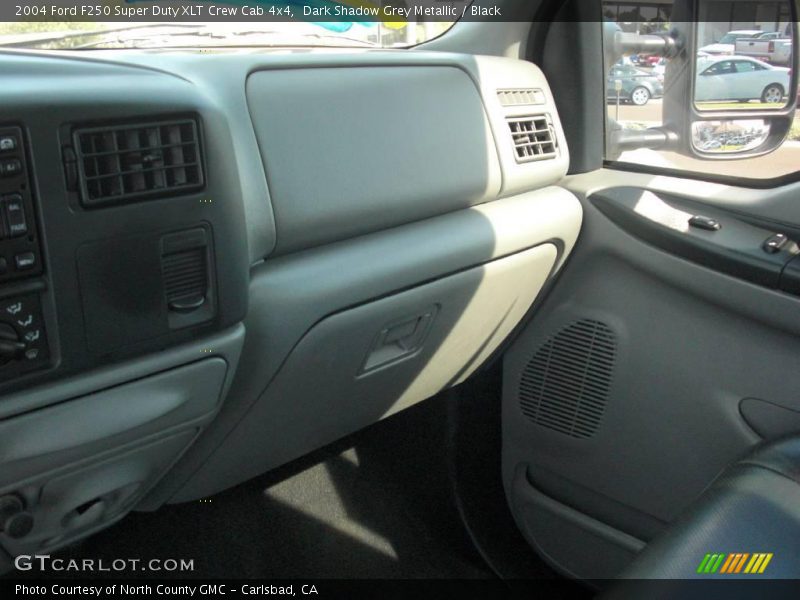 Dark Shadow Grey Metallic / Black 2004 Ford F250 Super Duty XLT Crew Cab 4x4