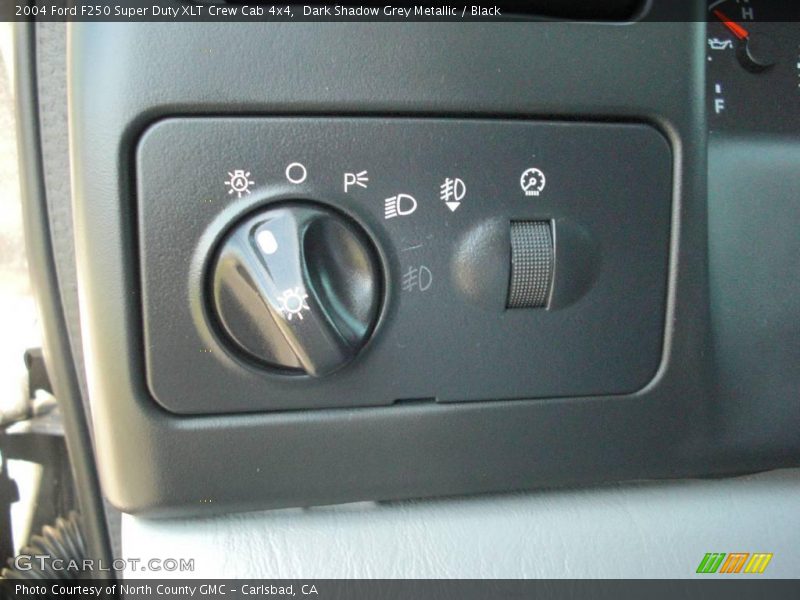 Dark Shadow Grey Metallic / Black 2004 Ford F250 Super Duty XLT Crew Cab 4x4