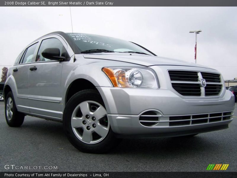 Bright Silver Metallic / Dark Slate Gray 2008 Dodge Caliber SE