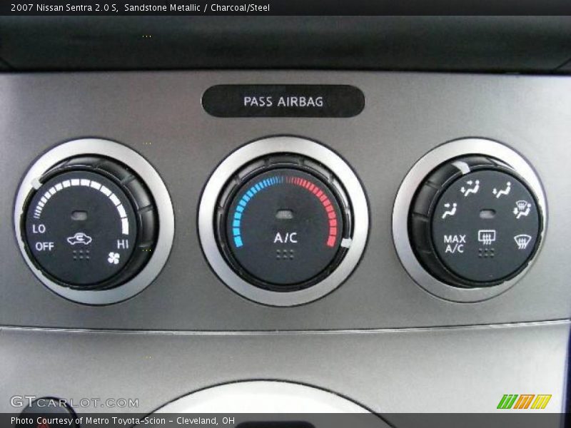 Sandstone Metallic / Charcoal/Steel 2007 Nissan Sentra 2.0 S