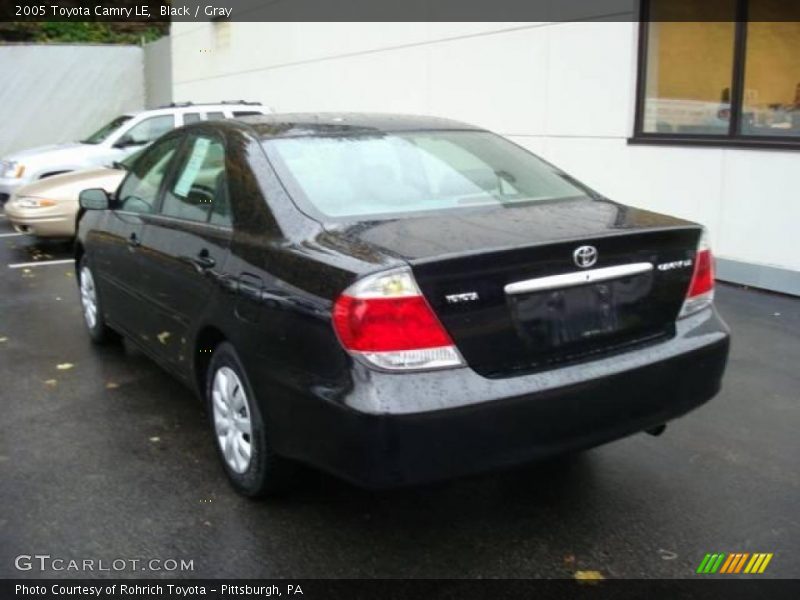Black / Gray 2005 Toyota Camry LE