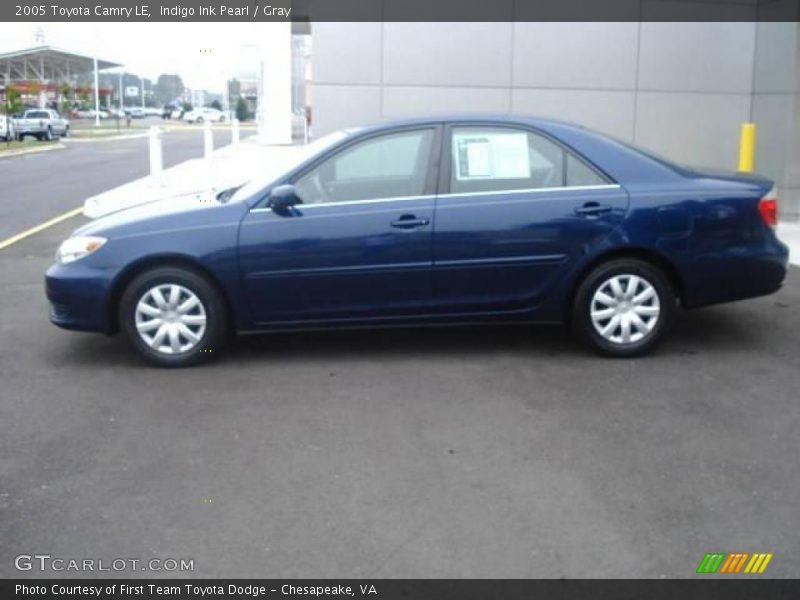 Indigo Ink Pearl / Gray 2005 Toyota Camry LE