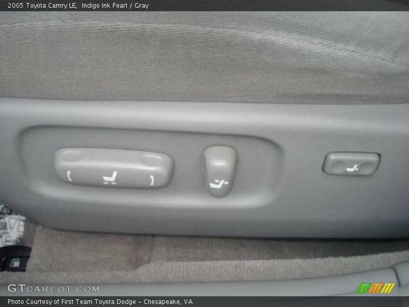 Indigo Ink Pearl / Gray 2005 Toyota Camry LE