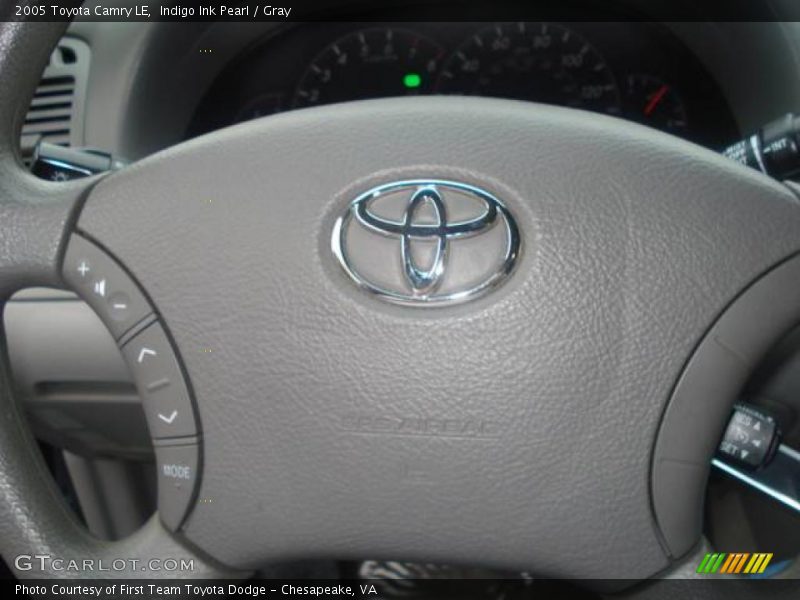 Indigo Ink Pearl / Gray 2005 Toyota Camry LE