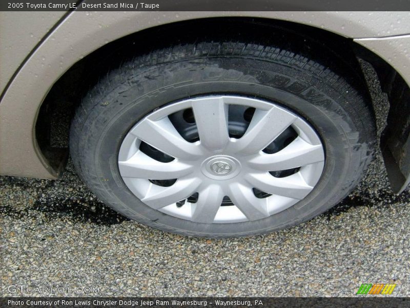 Desert Sand Mica / Taupe 2005 Toyota Camry LE