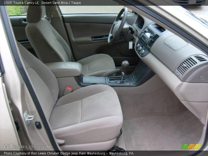 Desert Sand Mica / Taupe 2005 Toyota Camry LE