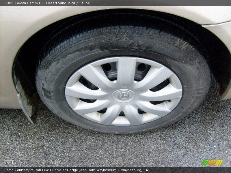 Desert Sand Mica / Taupe 2005 Toyota Camry LE