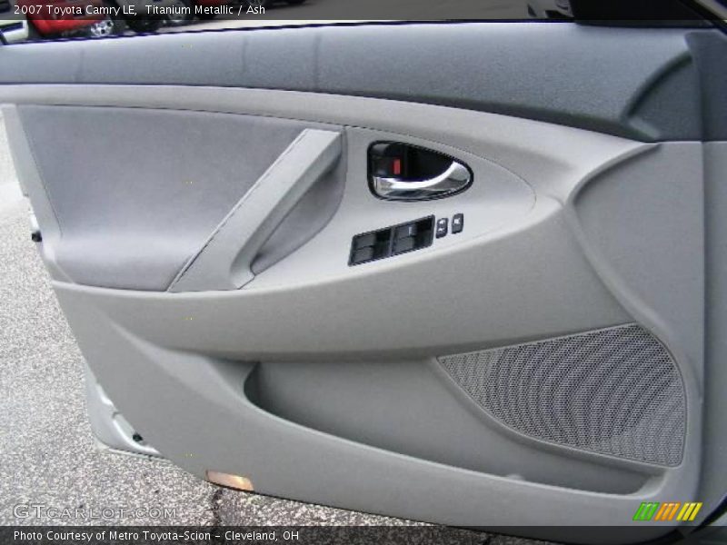 Titanium Metallic / Ash 2007 Toyota Camry LE