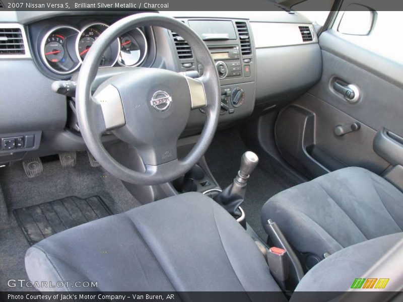 Brilliant Silver Metallic / Charcoal 2007 Nissan Versa S