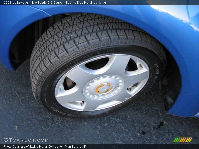 Techno Blue Metallic / Beige 1998 Volkswagen New Beetle 2.0 Coupe