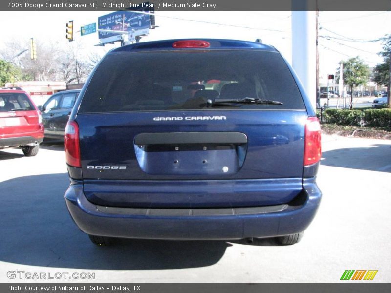Midnight Blue Pearl / Medium Slate Gray 2005 Dodge Grand Caravan SE